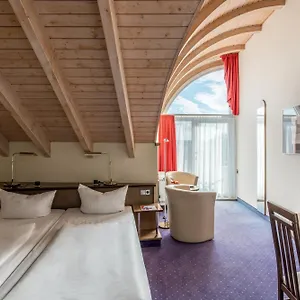 Azimut Aparthotel